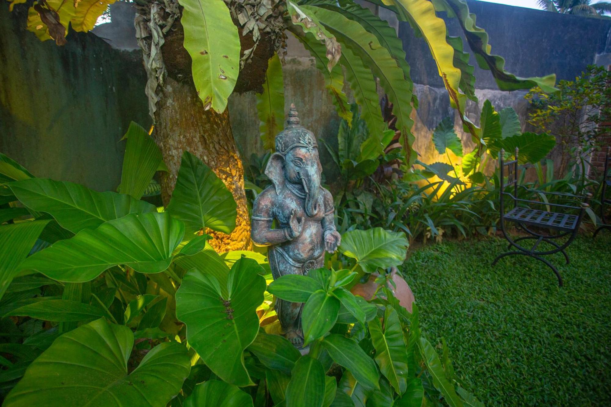 Dhyana Villa Ambalangoda  Exteriör bild