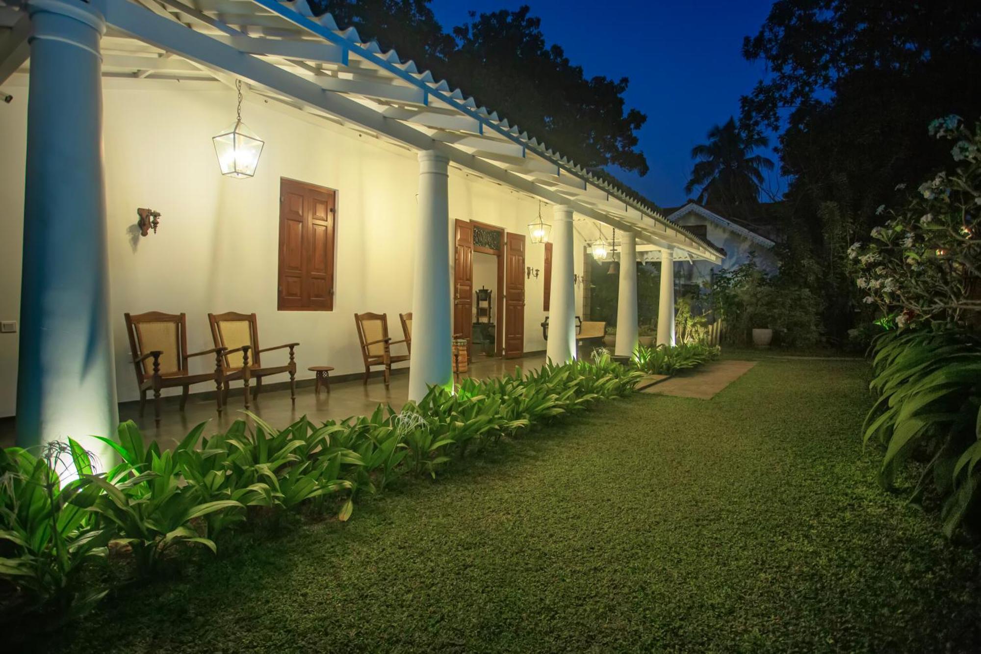 Dhyana Villa Ambalangoda  Exteriör bild